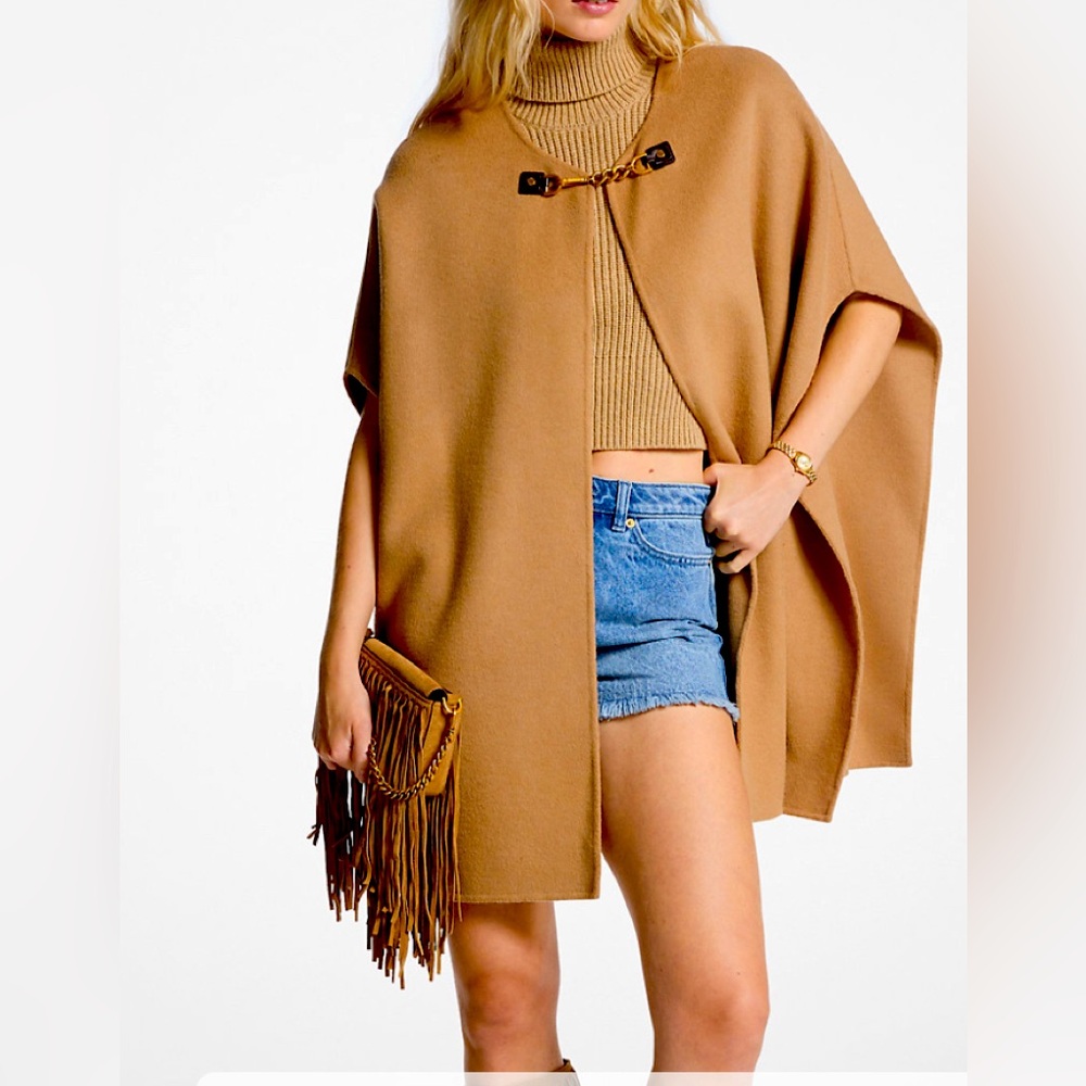 Fashionable brand new, authentic Michael Kors camel cape, one size,must have!